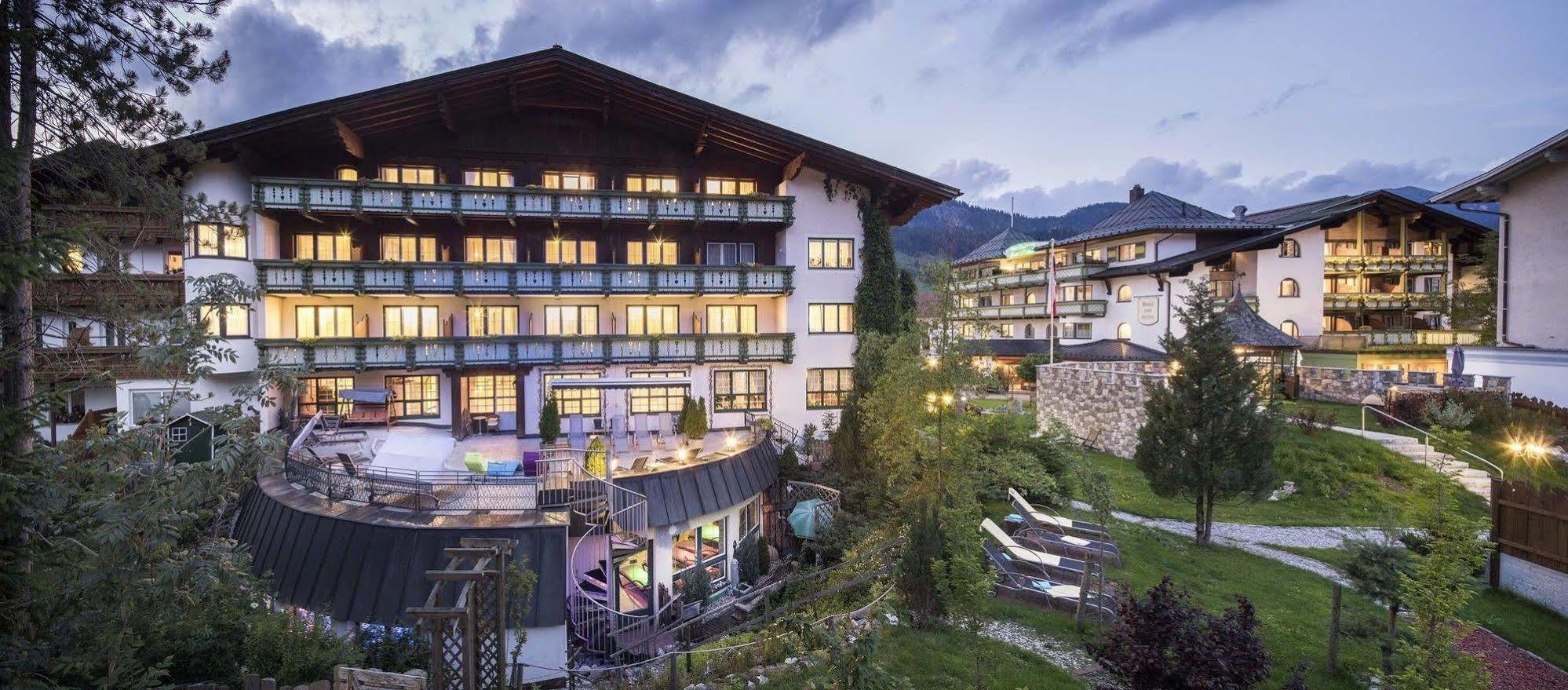 Hotel "Zum Ritter" تانهايم المظهر الخارجي الصورة
